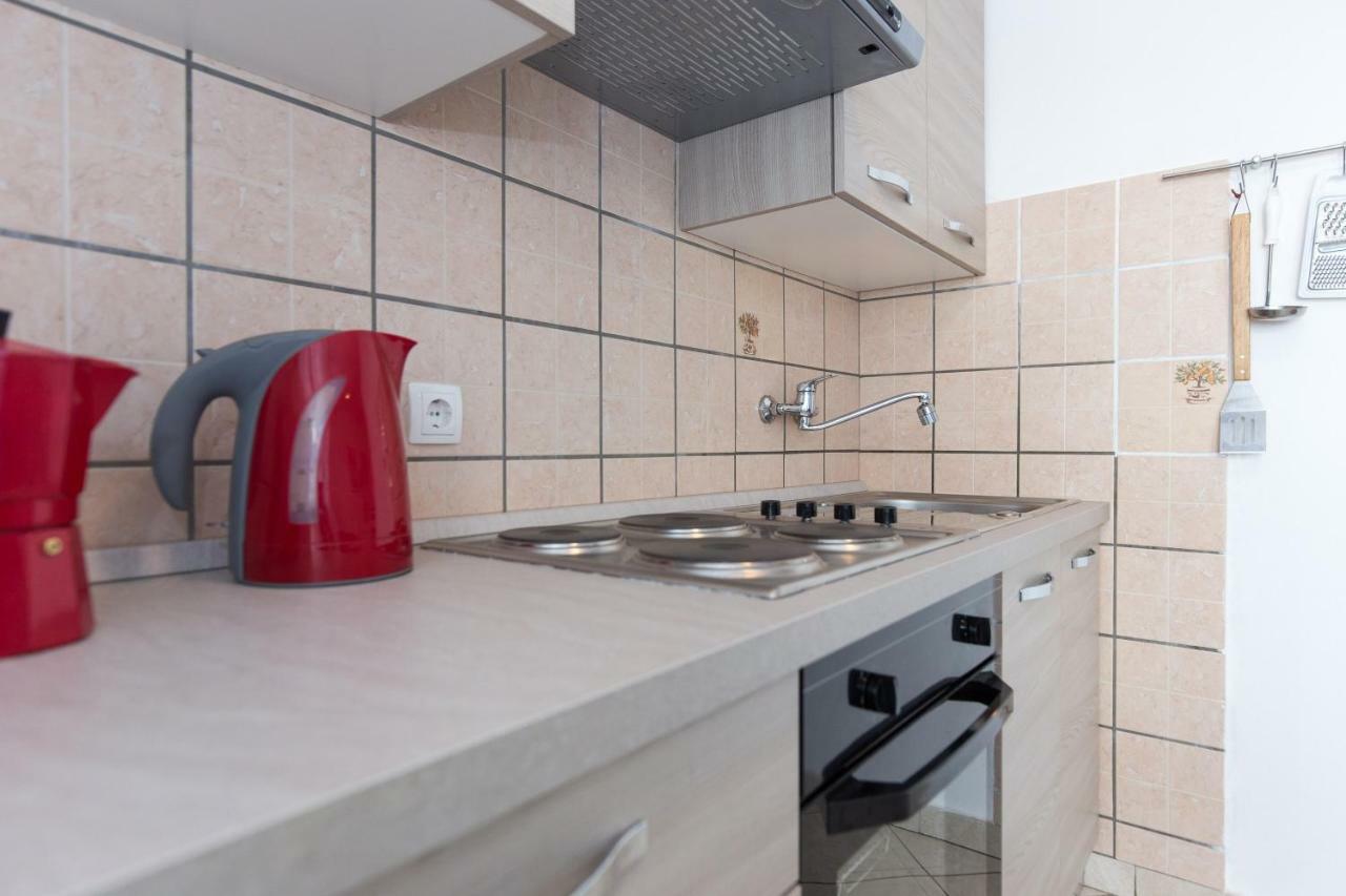 Apartments Karen 크르크 외부 사진